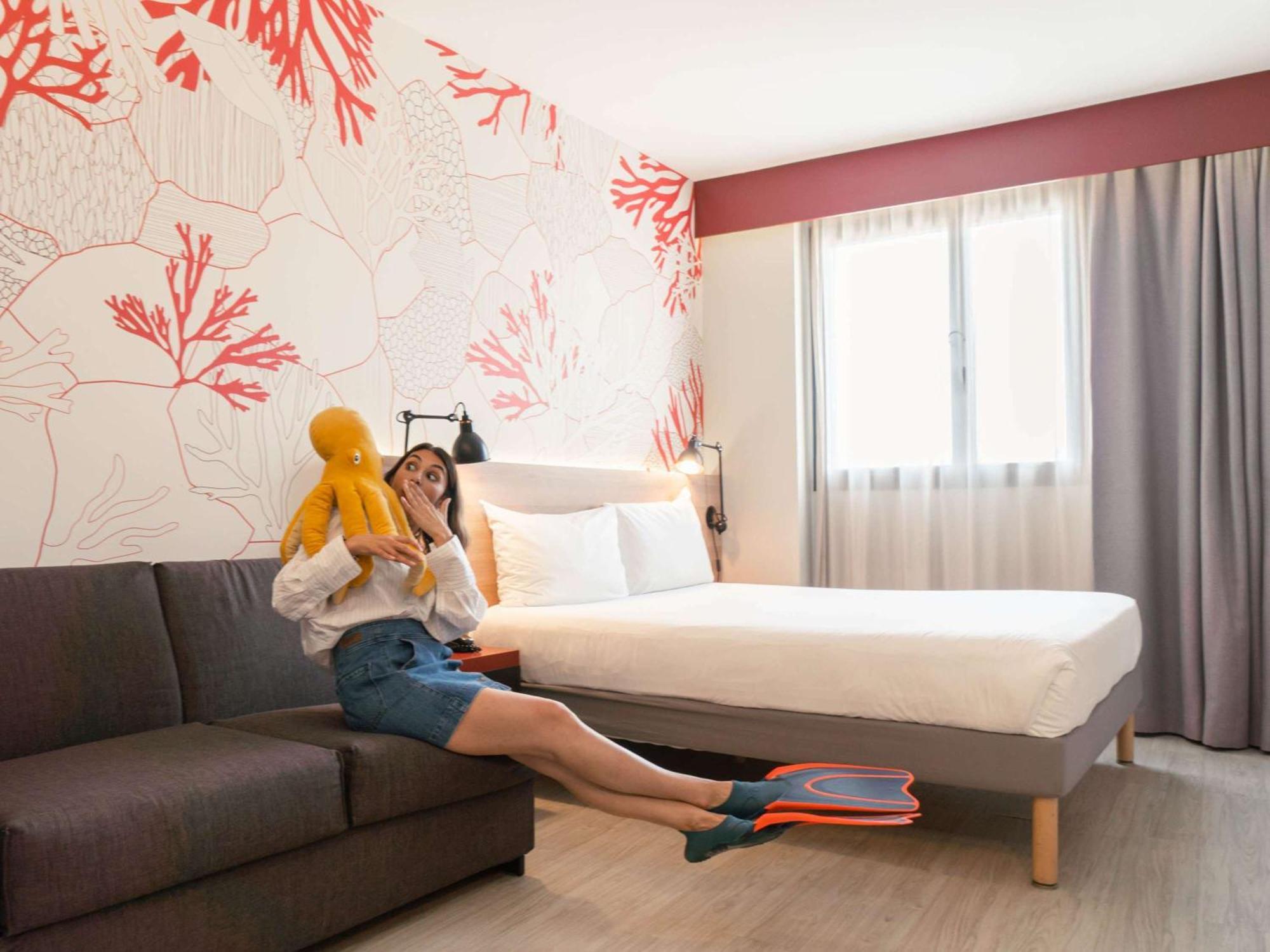 Ibis Styles Barcelona City Bogatell מראה חיצוני תמונה