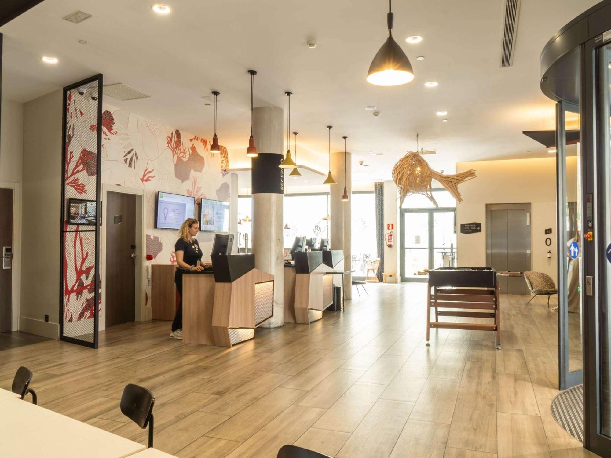 Ibis Styles Barcelona City Bogatell מראה חיצוני תמונה